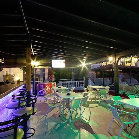 Maison 48 Aparthotel