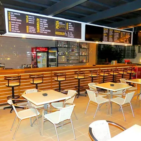 Apartahotel Maison 48 4*