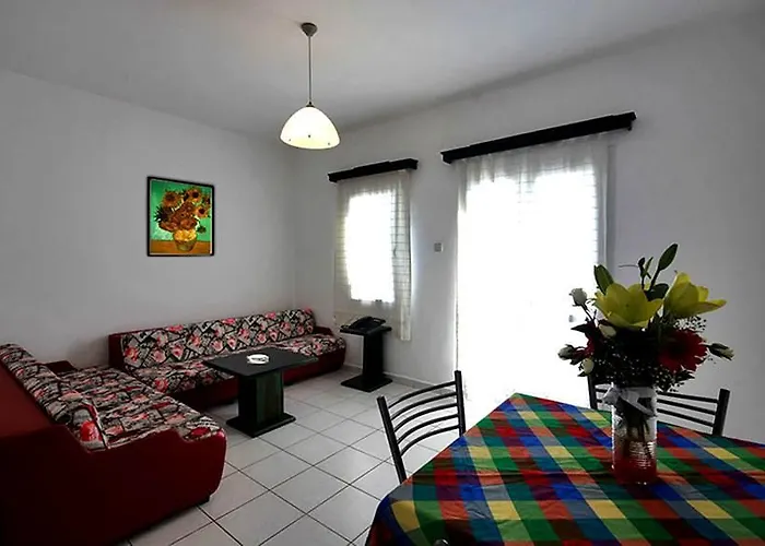 Aparthotel Maison 48 4*