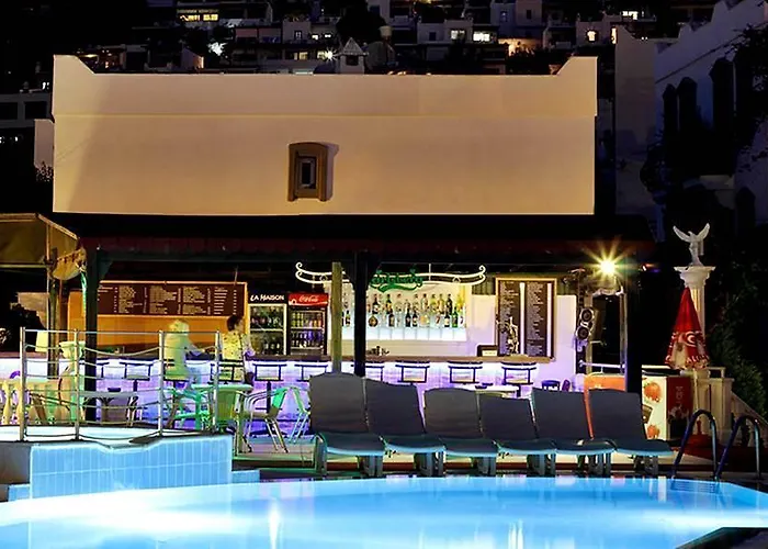 Maison 48 Aparthotel